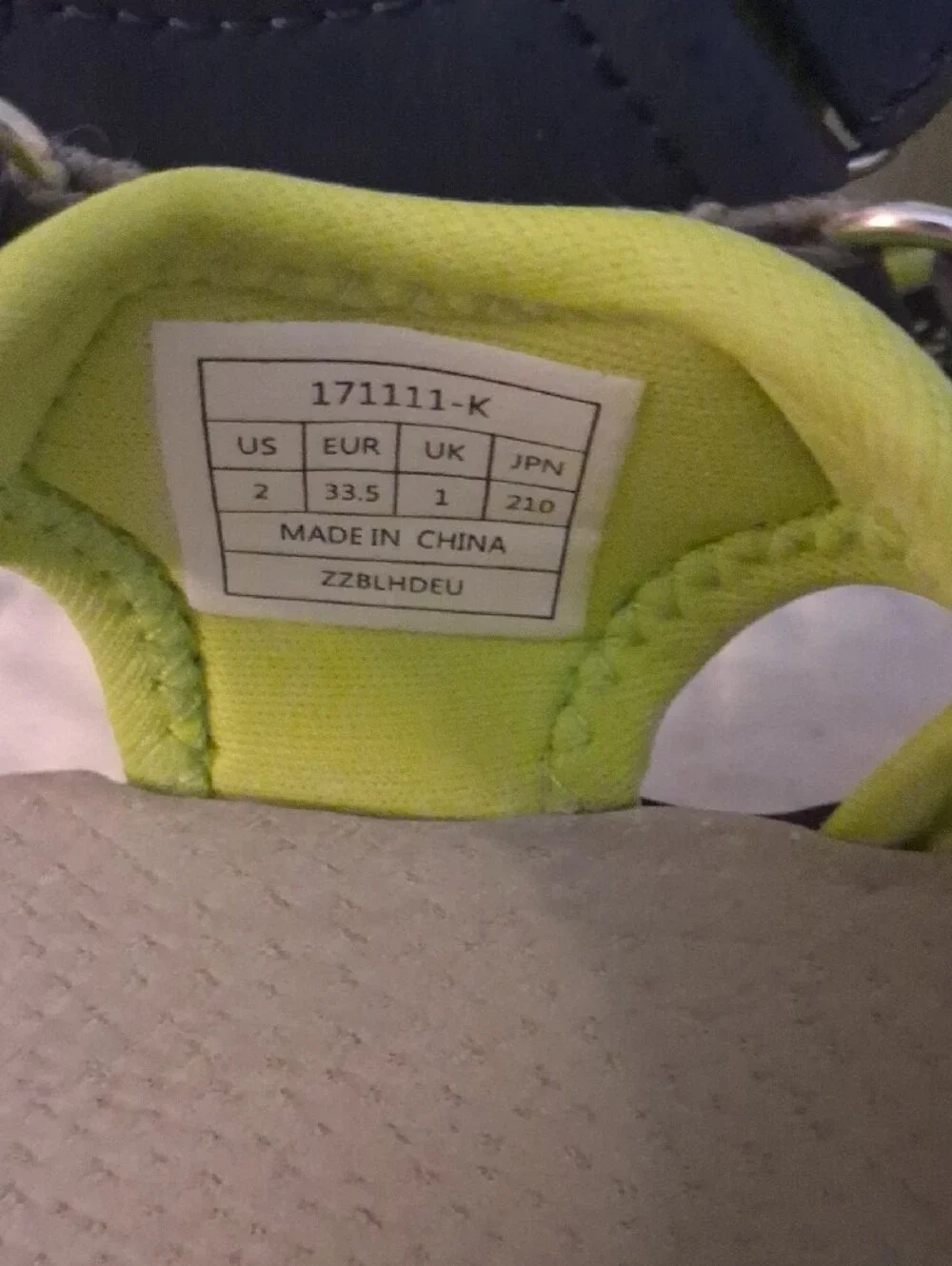 Dream Pairs Neon Yellow and Navy Blue Kids Closed-Toe Sandals